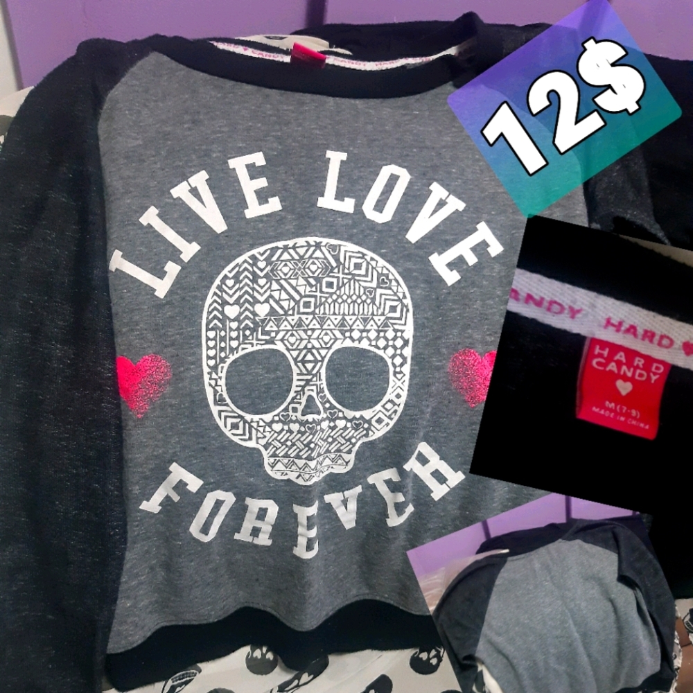 Sweatshirt